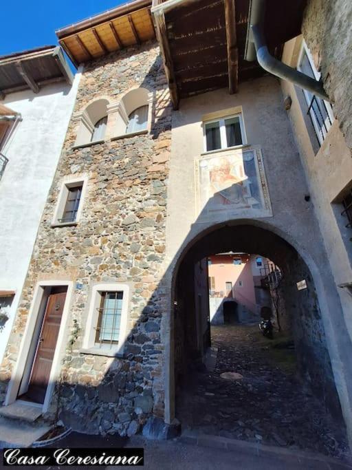 Вилла Antica Torre Del Castello Casa Ceresiana Carabietta Экстерьер фото