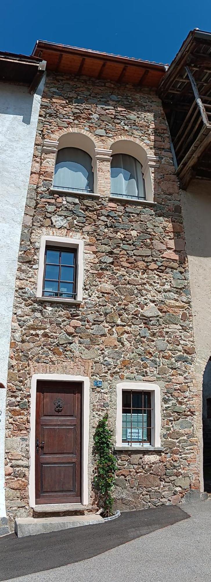 Вилла Antica Torre Del Castello Casa Ceresiana Carabietta Экстерьер фото
